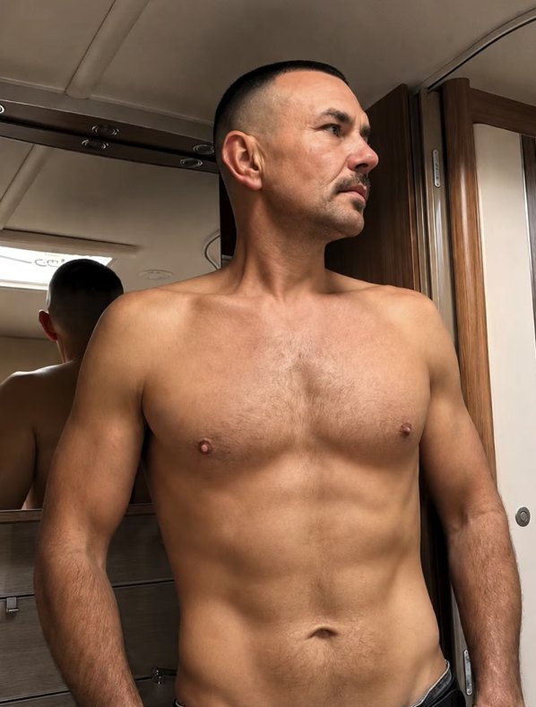 Miklos Centeri astăzi, la aproximativ 85 kg